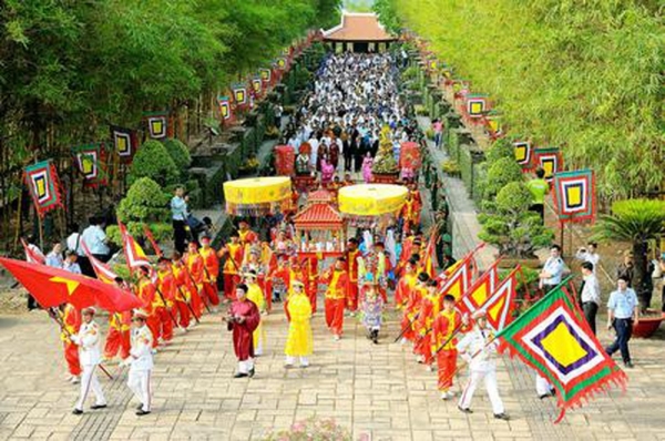 Vietnamese communitarianism through cultural and development perspective