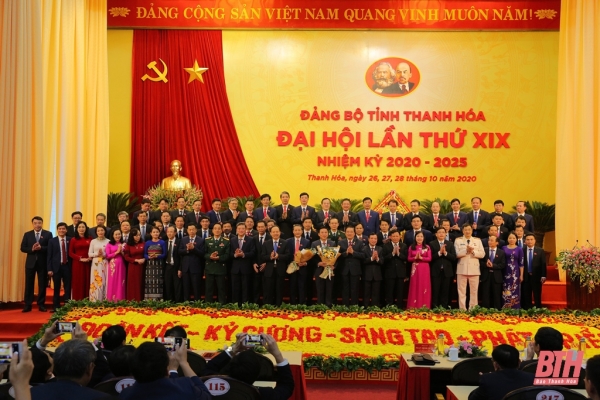 Đảng bộ tỉnh Thanh Hóa thực hiện tư tưởng Hồ Chí Minh về tăng cường mối quan hệ giữa Đảng với nhân dân  