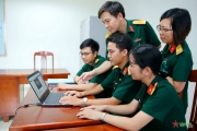 Đẩy mạnh học tập phong cách nêu gương Hồ Chí Minh trong đội ngũ giảng viên các học viện, trường sĩ quan quân đội hiện nay